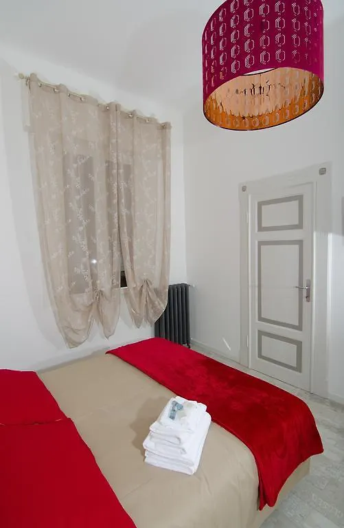 A Casa Di Lu Na Hotel Bologna Italy